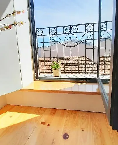 A Window To St. Helena 波尔图